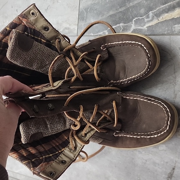 Sperry boots sz 8 - Picture 1 of 8